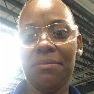 Meet your Posher, Carla